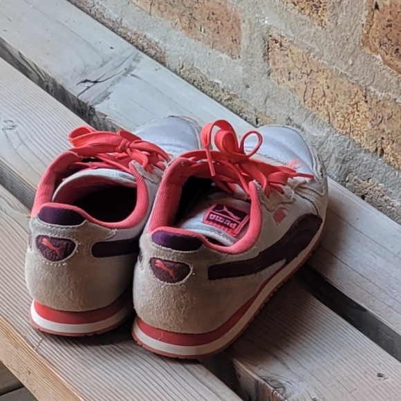 Puma Women's Cabana Racer II size 5.5 - Picture 4 of 10